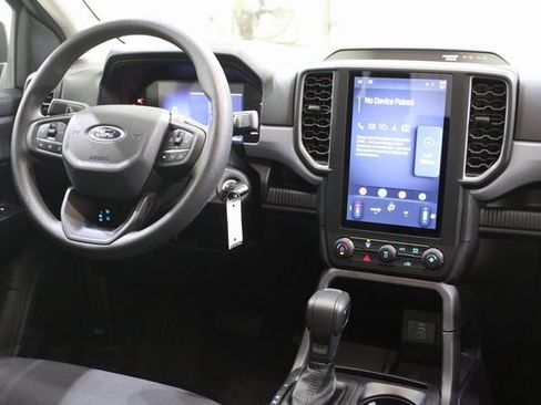Used 2024 Ford Ranger XL image 23