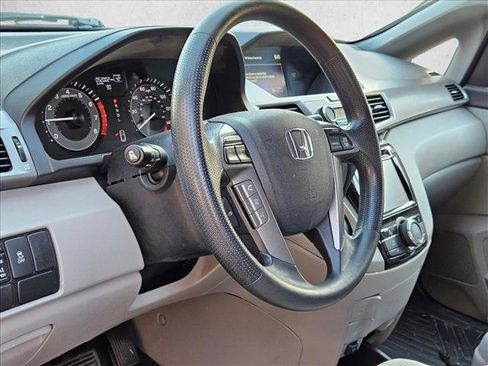 Used 2016 Honda Odyssey EX image 7