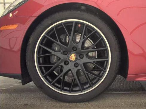 Used 2021 Porsche Panamera 4 w/ Premium Package AWD/4WD image 28