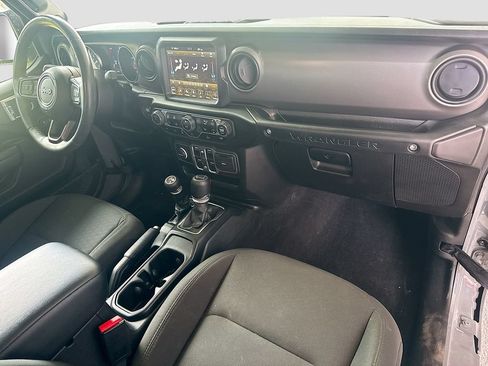 Used 2023 Jeep Wrangler Unlimited w/ Cold Weather Group AWD/4WD image 33
