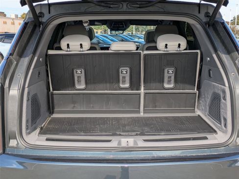 New 2026 Cadillac Escalade IQ Sport 1 w/ LPO, Floor Liner Package AWD/4WD image 31