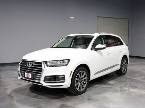Used 2017 Audi Q7 3.0T Premium Plus AWD/4WD image 3