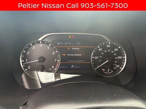 Used 2022 Nissan Frontier SV RWD image 12