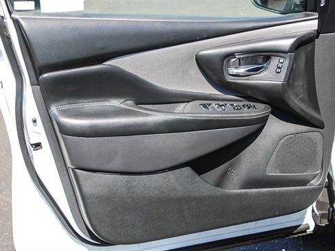 Used 2021 Nissan Murano SL image 19