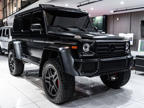 Used 2018 Mercedes-Benz G 550 Squared image 64