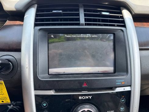 Used 2012 Ford Edge Limited w/ Trailer Tow Package FWD image 13