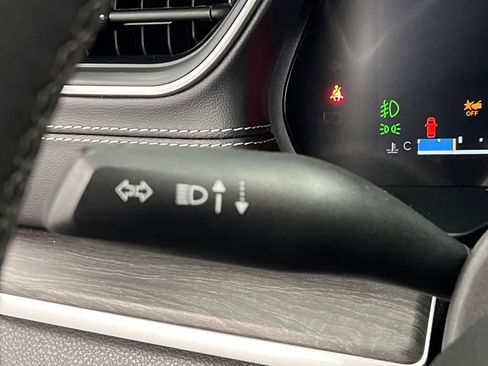 Used 2024 Jeep Grand Cherokee L Limited w/ Luxury Tech Group II image 53