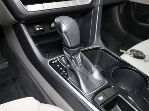 Used 2019 Hyundai Sonata SE FWD image 13