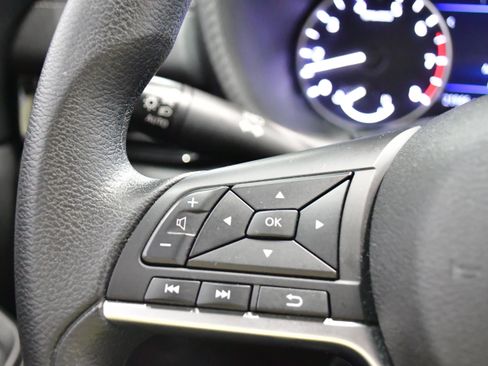 Used 2025 Nissan Sentra SV FWD image 21
