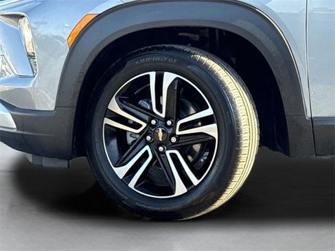 Used 2024 Chevrolet TrailBlazer LT w/ LT Cold Weather Package image 49