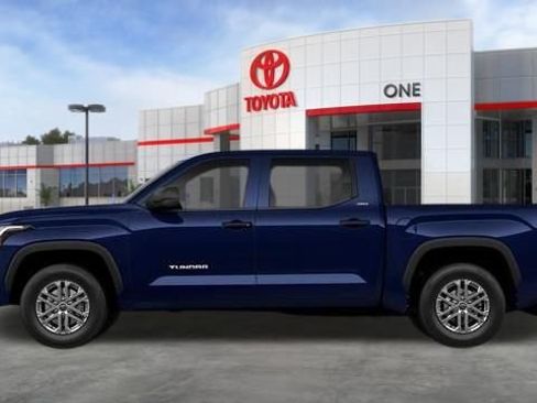 New 2026 Toyota Tundra SR5 w/ SR5 Convenience Package AWD/4WD image 8