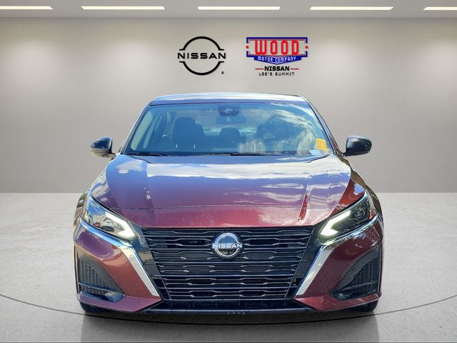 Used 2024 Nissan Altima 2.5 SV FWD image 6