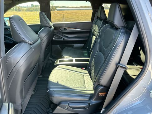 Used 2025 INFINITI QX60 Autograph w/ Cargo Package image 23