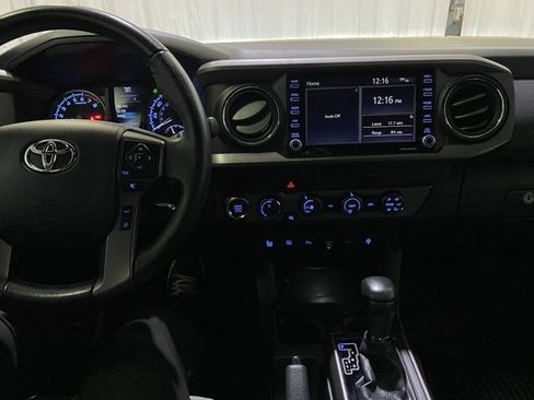 Certified 2020 Toyota Tacoma TRD Off-Road image 20
