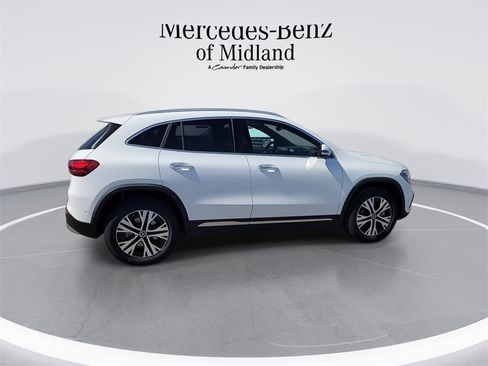 New 2025 Mercedes-Benz GLA 250 image 8