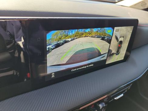 New 2026 Nissan Kicks SR FWD image 16