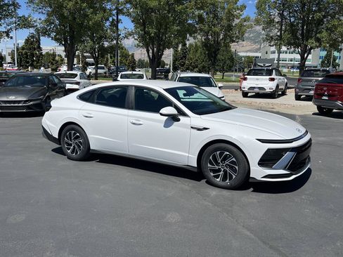 Certified 2026 Hyundai Sonata Blue FWD image 5