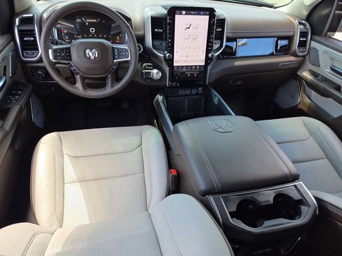 Used 2025 RAM 1500 Laramie w/ Advanced Safety Group II AWD/4WD image 7