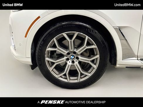 Used 2020 BMW X7 xDrive40i w/ Premium Package AWD/4WD image 9