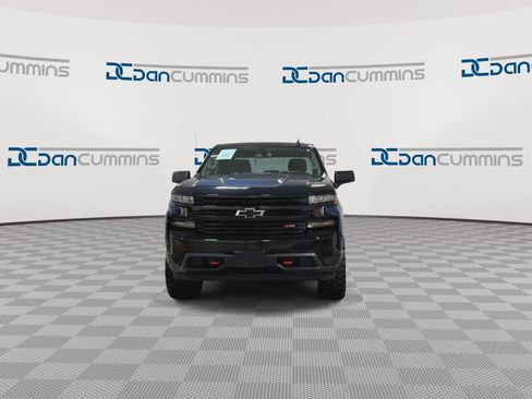 Used 2020 Chevrolet Silverado 1500 Custom Trail Boss w/ Custom Convenience Package AWD/4WD image 3