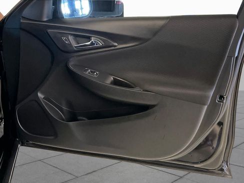 Used 2020 Chevrolet Malibu LT FWD image 21