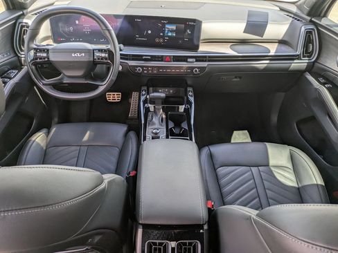 Certified 2026 Kia Sorento SX Prestige AWD/4WD image 16