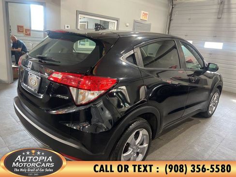 Used 2022 Honda HR-V LX image 5