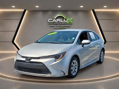 Used 2023 Toyota Corolla LE FWD image 3