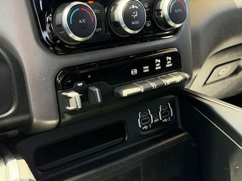 Used 2020 RAM 2500 Laramie AWD/4WD image 28
