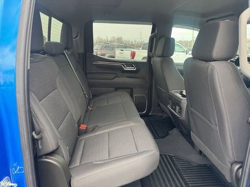 Used 2025 Chevrolet Silverado 1500 LT w/ Convenience Package II image 18