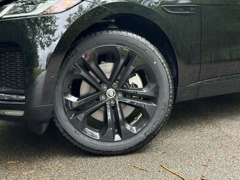 New 2026 Jaguar F-PACE R-Dynamic S image 2