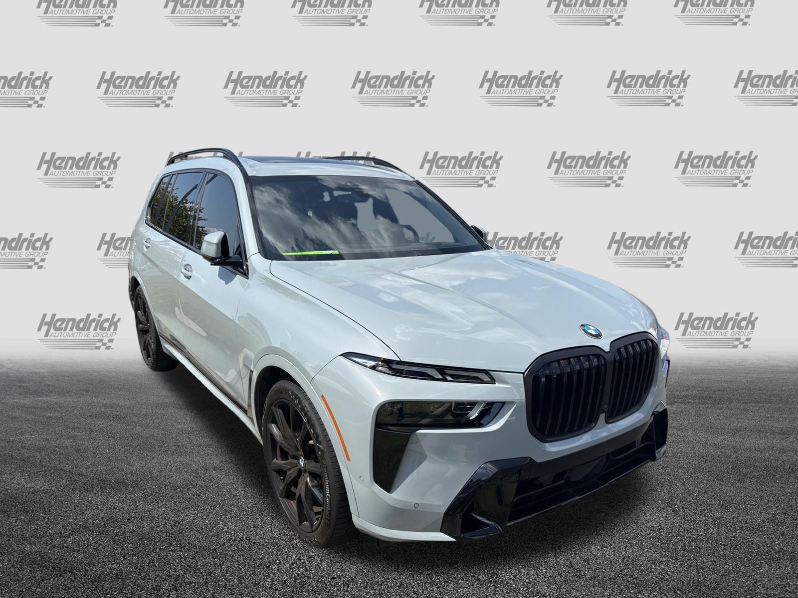 Certified 2024 BMW X7 xDrive40i w/ M Sport Package AWD/4WD image 2