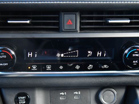 Used 2024 Nissan Rogue SV image 22