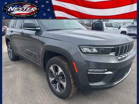 Used 2022 Jeep Grand Cherokee Limited 4xe AWD/4WD image 1