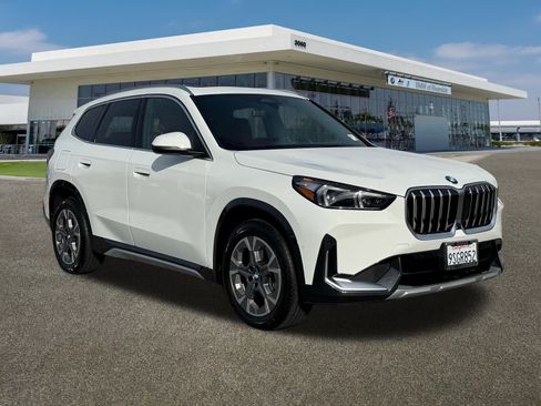 Used 2025 BMW X1 xDrive28i w/ Technology Package image 2