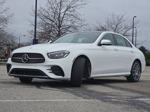 Used 2022 Mercedes-Benz E 350 4MATIC Sedan image 13