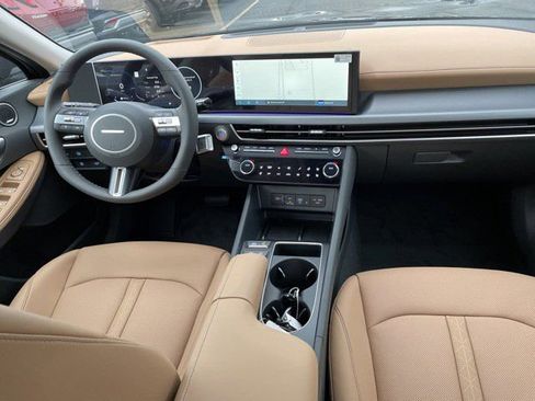 New 2025 Hyundai Sonata Limited image 7
