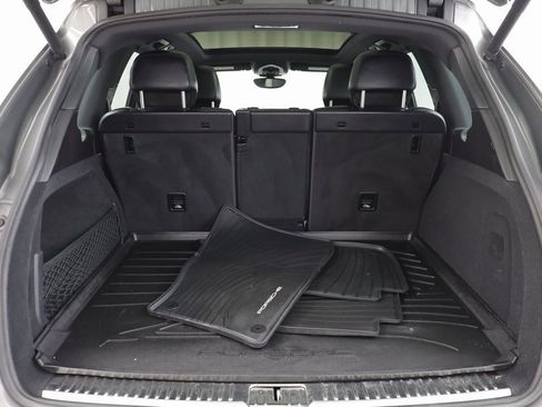 Used 2016 Porsche Cayenne image 19