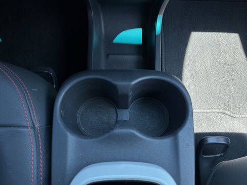 Used 2021 Chevrolet Bolt Premier w/ Infotainment Package FWD image 35