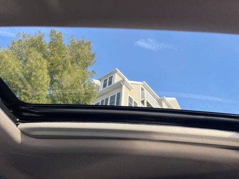 Used 2023 Honda CR-V EX-L image 22