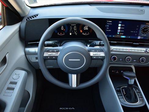 New 2026 Hyundai Kona SE image 37