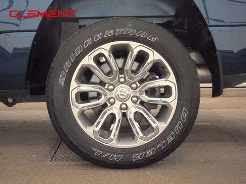 Used 2023 RAM 1500 Laramie AWD/4WD image 4