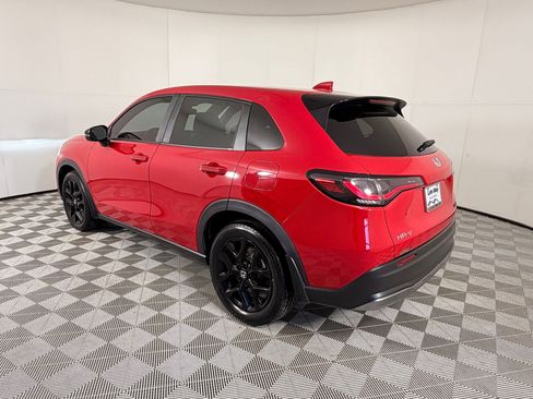Certified 2024 Honda HR-V Sport image 3