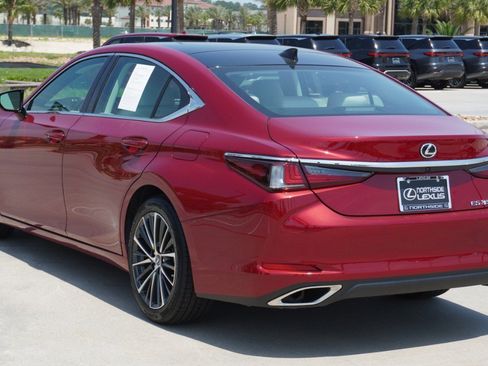 Certified 2025 Lexus ES 350 w/ Premium Package FWD image 8