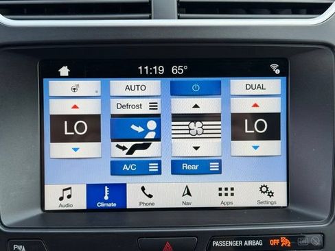 Used 2017 Ford Explorer XLT w/ Equipment Group 202A AWD/4WD image 29