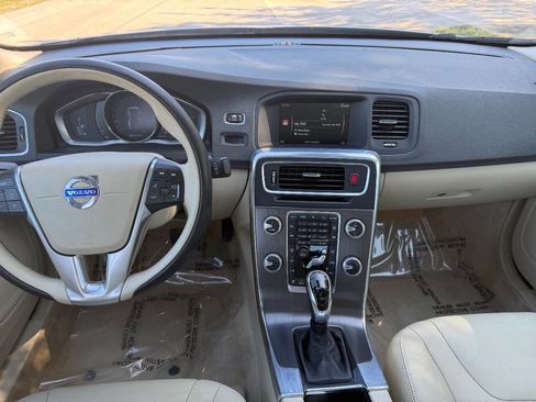 Used 2015 Volvo S60 T5 Premier image 22
