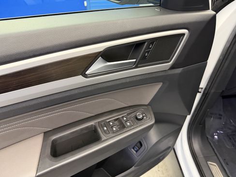 Certified 2023 Volkswagen Atlas SE AWD/4WD image 10