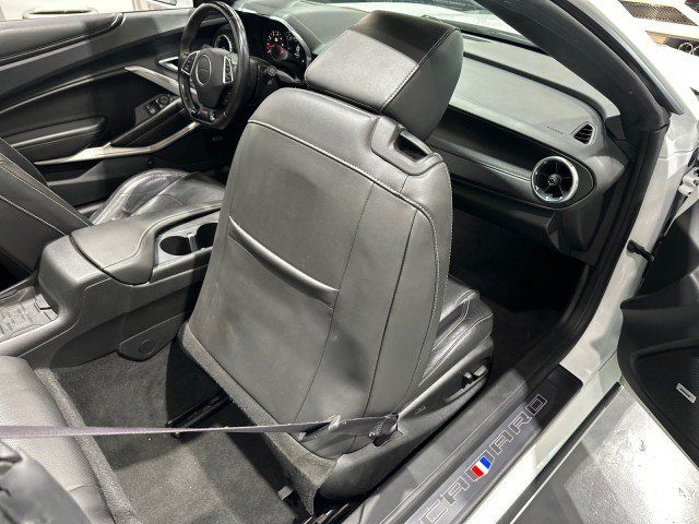 Used 2016 Chevrolet Camaro SS RWD image 56