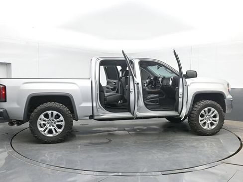 Used 2018 GMC Sierra 1500 SLT w/ SLT Premium Package AWD/4WD image 49