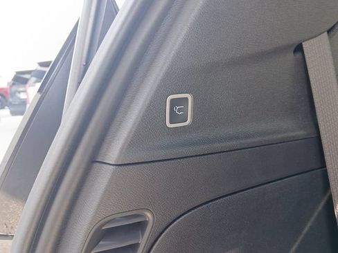New 2026 Chrysler Pacifica Select FWD image 31